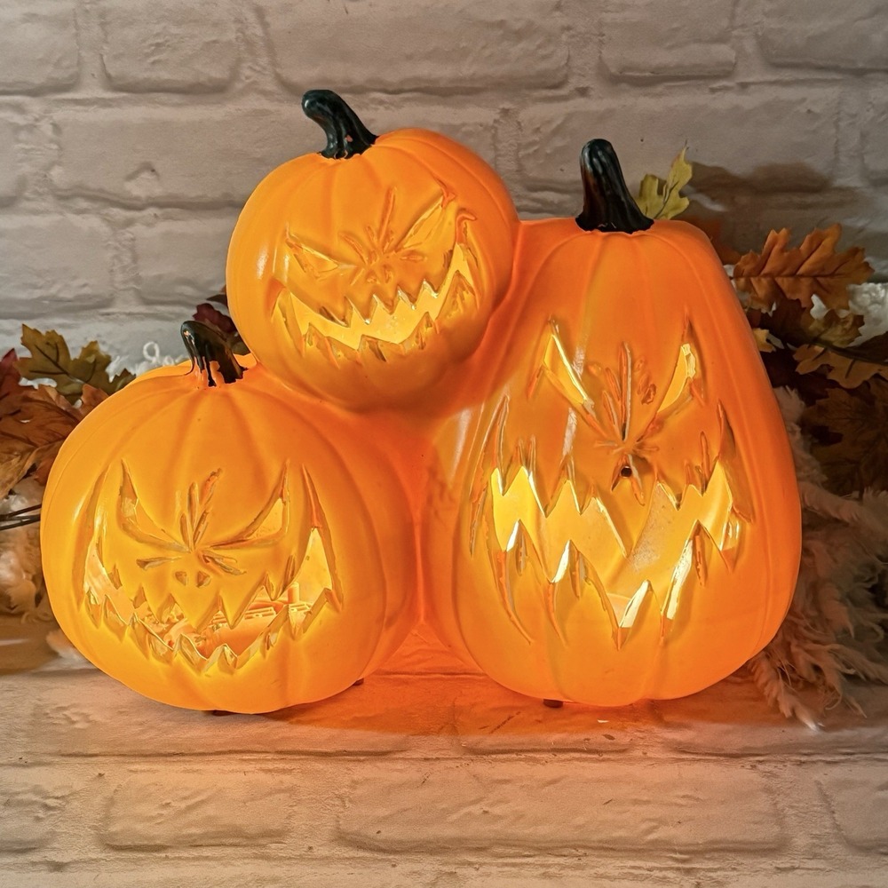 Gemmy Halloween Jack-O-Lantern Pumpkins Light Up Trio Stack Spooky Halloween